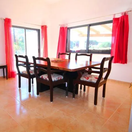 Sleeps 6 Pool Air Con Wifi T607925 Villa