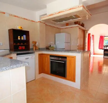 Sleeps 6 Pool Air Con Wifi T607925 * Almancil